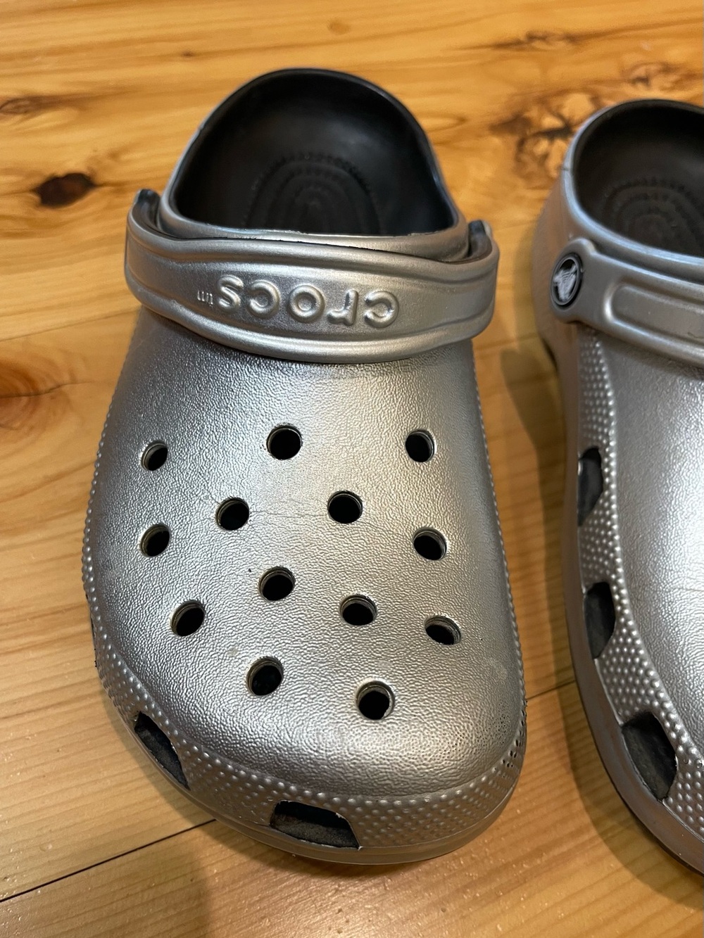 Crocs Classic - Metallic Silver